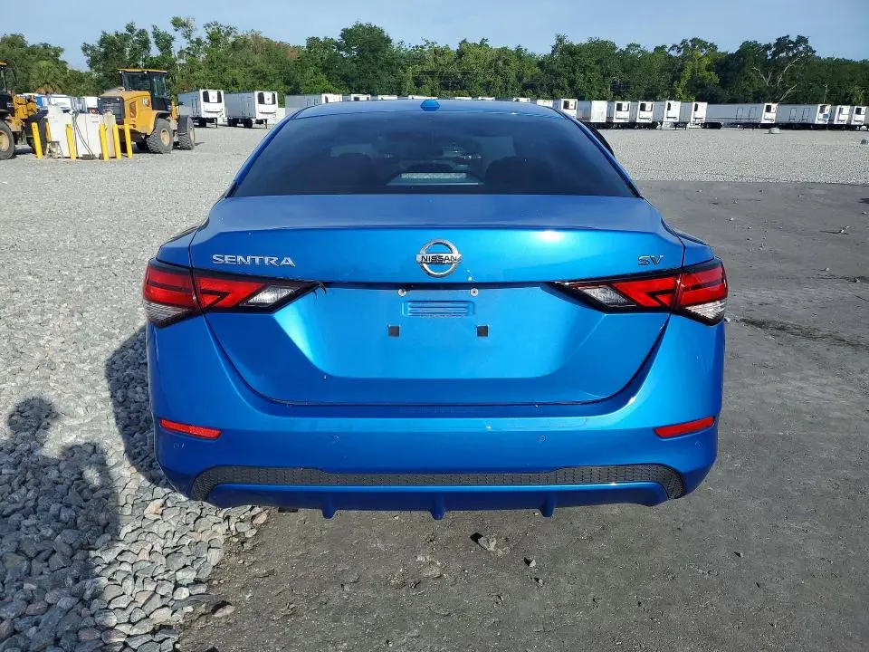 2022 NISSAN SENTRA SV  