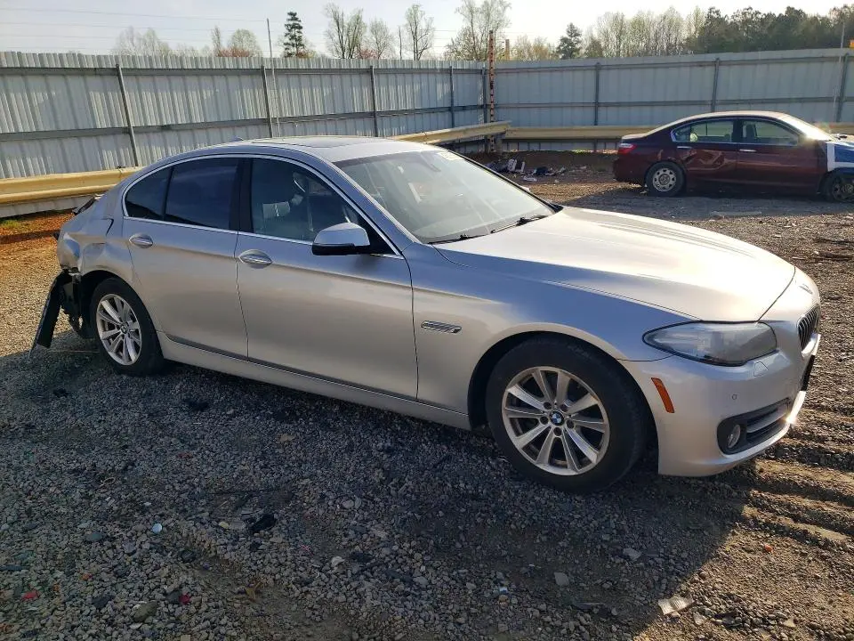 2016 BMW 528 XI  