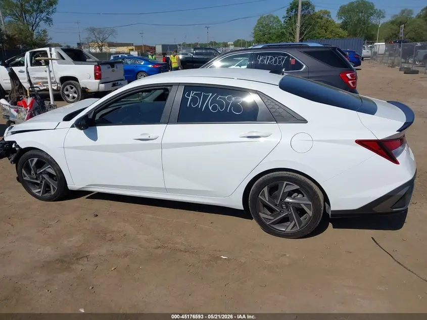 2025 HYUNDAI ELANTRA SEL SPORT