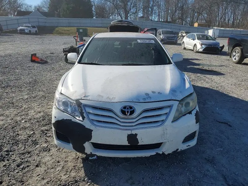 2011 TOYOTA CAMRY BASE  