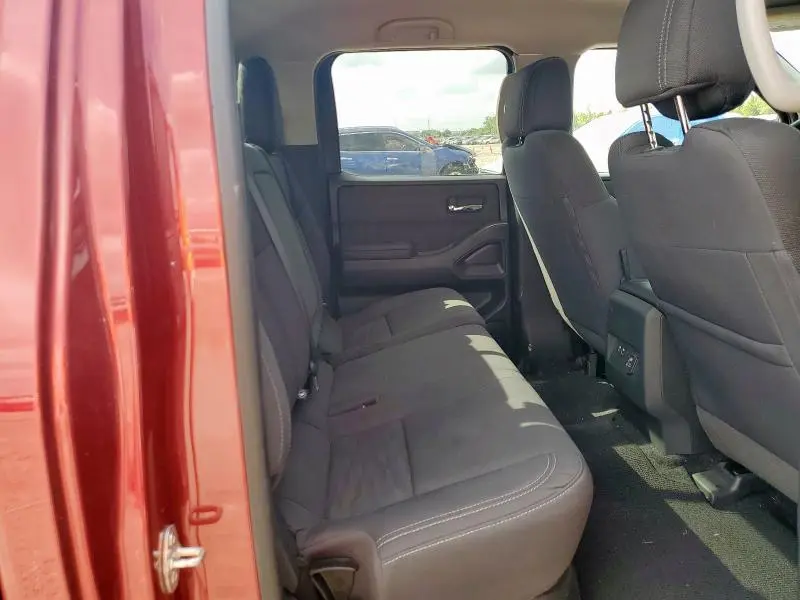 2024 NISSAN FRONTIER S  