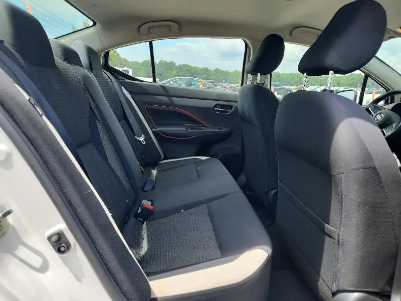 2020 NISSAN VERSA SV  