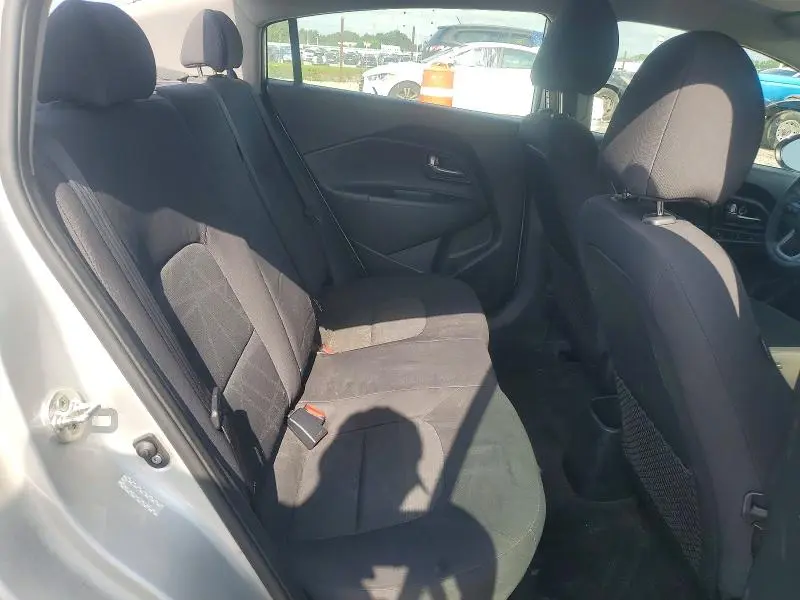 2015 KIA RIO LX  