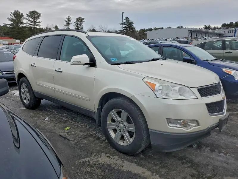 2011 CHEVROLET TRAVERSE LT  