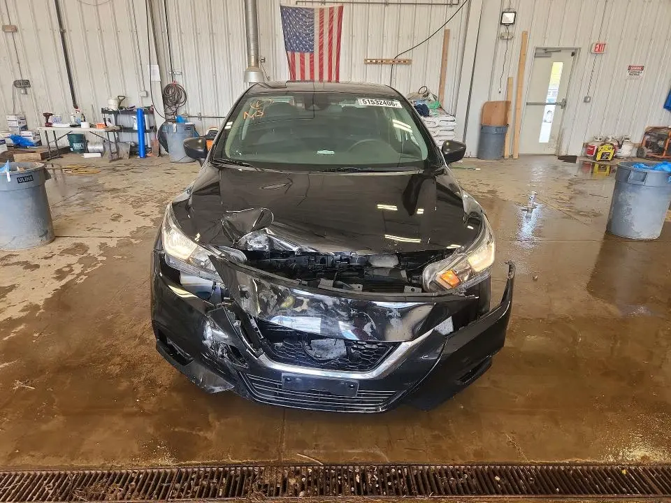 2020 NISSAN VERSA S  