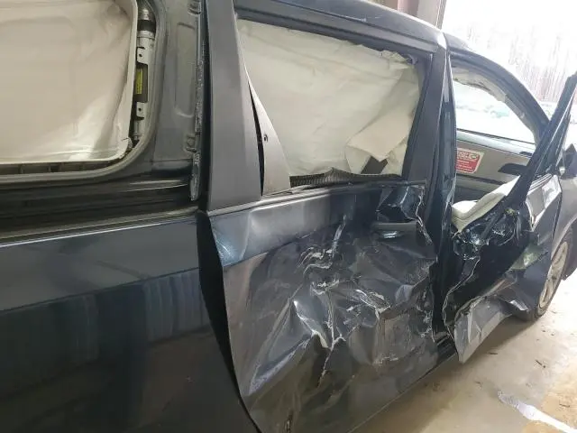 2011 TOYOTA SIENNA   