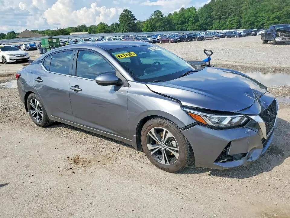 2022 NISSAN SENTRA SV  