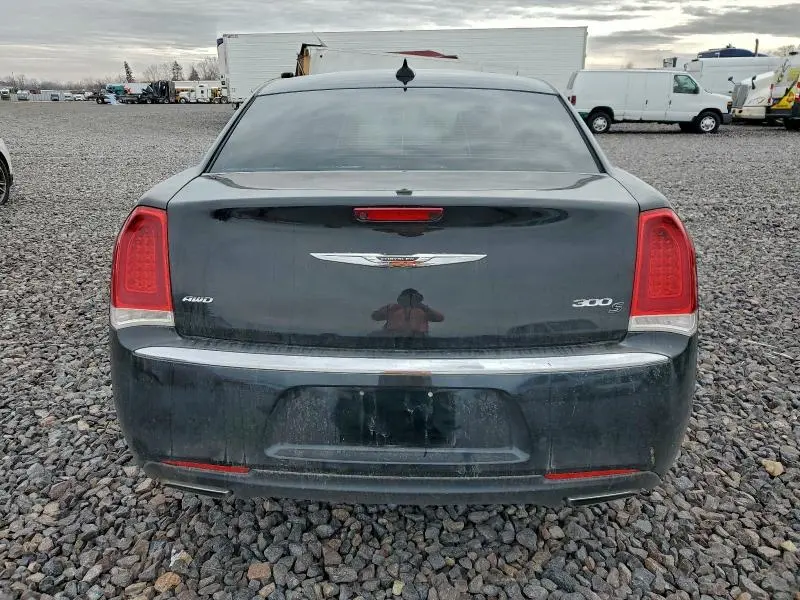 2016 CHRYSLER 300C   