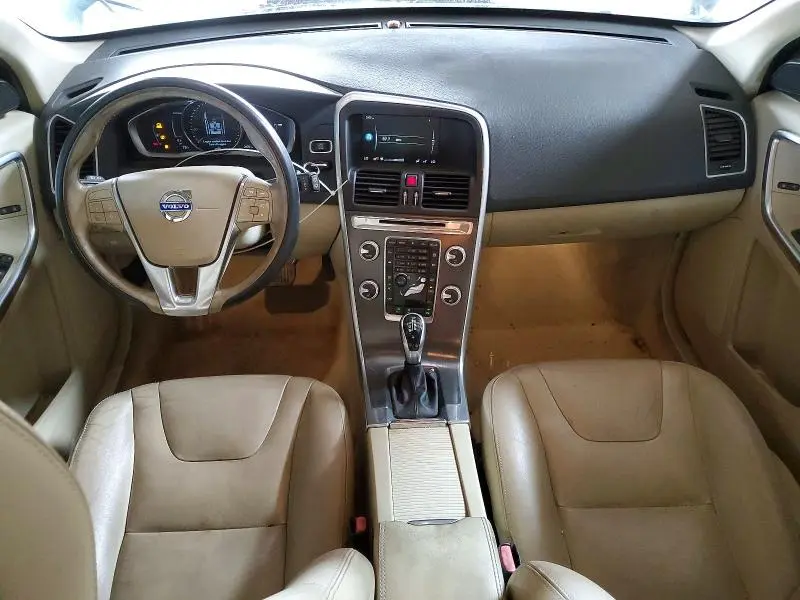 2016 VOLVO XC60 T6 PREMIER  