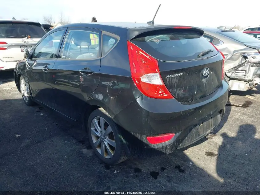 2013 HYUNDAI ACCENT SE