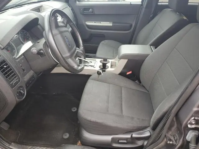 2011 FORD ESCAPE XLT  