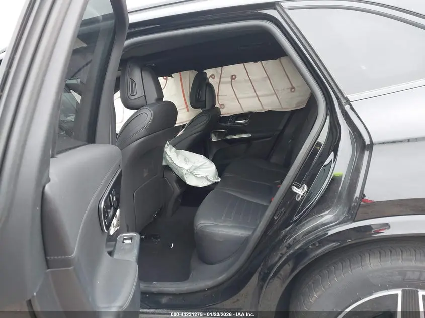 2025 MERCEDES-BENZ GLC 300 4MATIC SUV