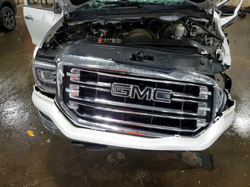 2018 GMC SIERRA K1500 SLT  