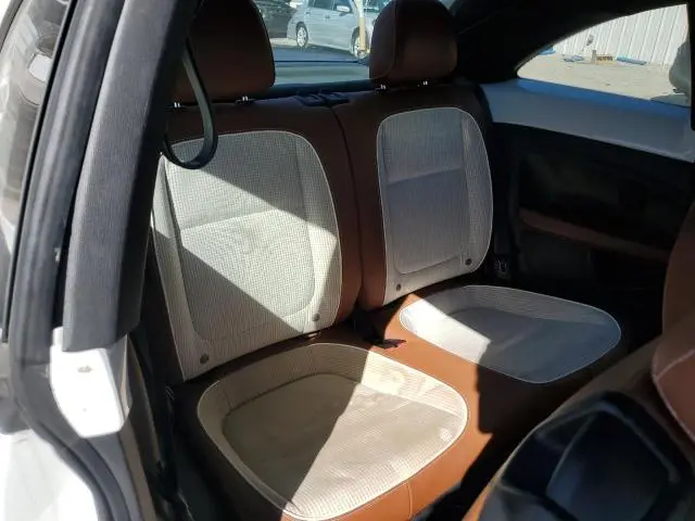 2015 VOLKSWAGEN BEETLE 1.8T  