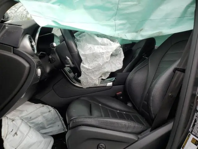 2020 MERCEDES-BENZ GLC 300  