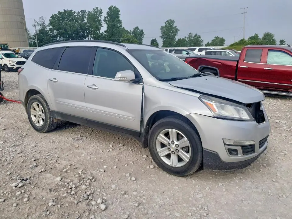 2014 CHEVROLET TRAVERSE LT  