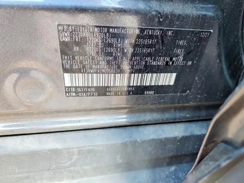 2021 TOYOTA RAV4 XLE  