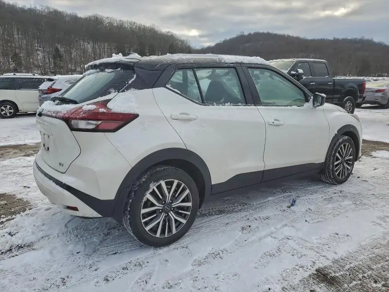2024 NISSAN KICKS SV  