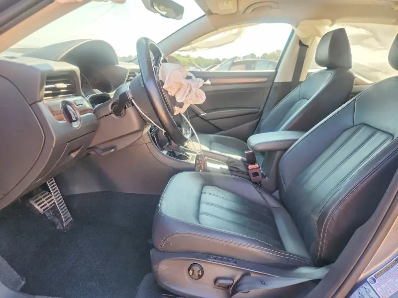 2020 VOLKSWAGEN PASSAT SEL  