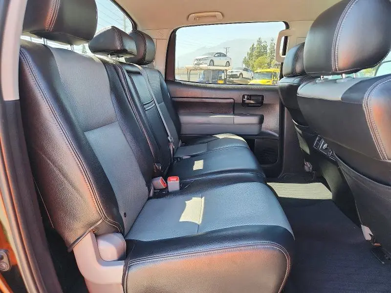 2013 TOYOTA TUNDRA CREWMAX SR5  