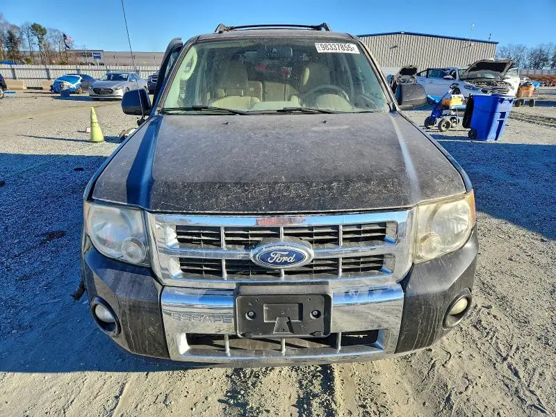 2011 FORD ESCAPE LIMITED  