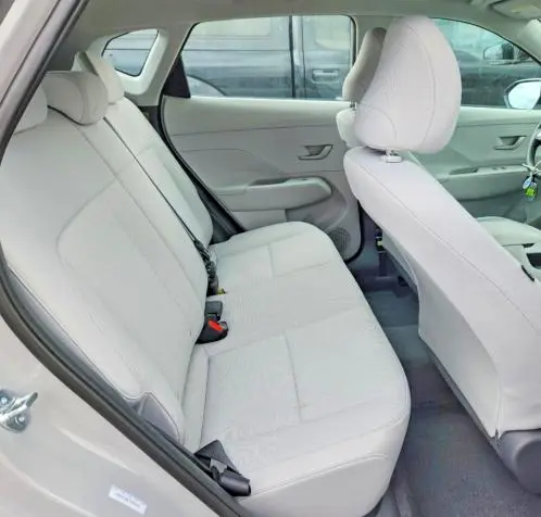 2026 HYUNDAI KONA SE  