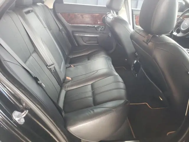 2015 JAGUAR XJ   