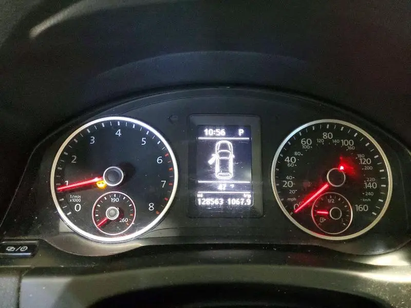 2017 VOLKSWAGEN TIGUAN S  