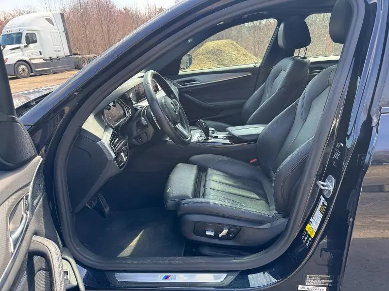2019 BMW 540 XI  
