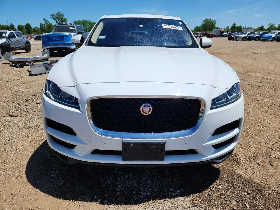 2019 JAGUAR F-PACE   