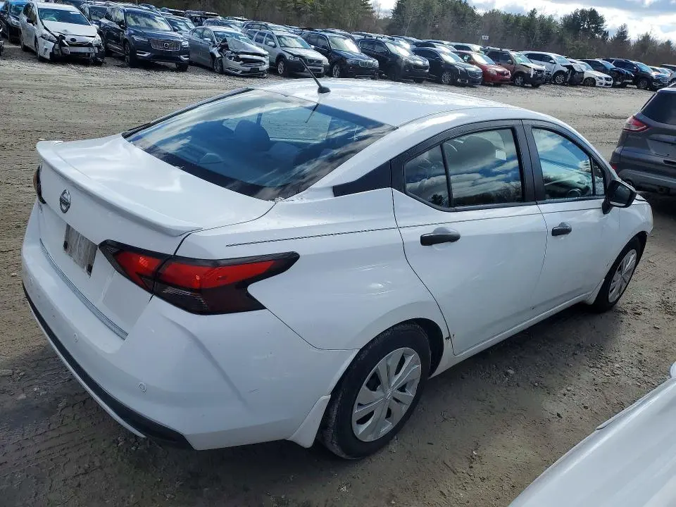 2020 NISSAN VERSA S  