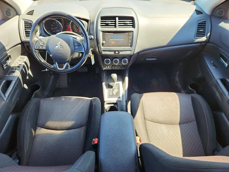2018 MITSUBISHI RVR SE  