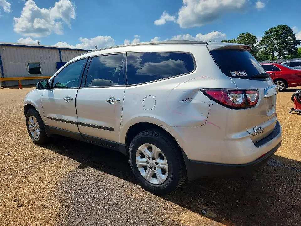 2017 CHEVROLET TRAVERSE LS  