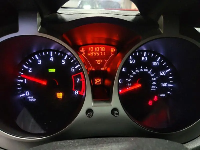 2015 NISSAN JUKE SL  