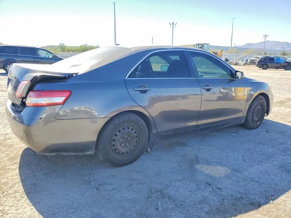 2010 TOYOTA CAMRY LE  