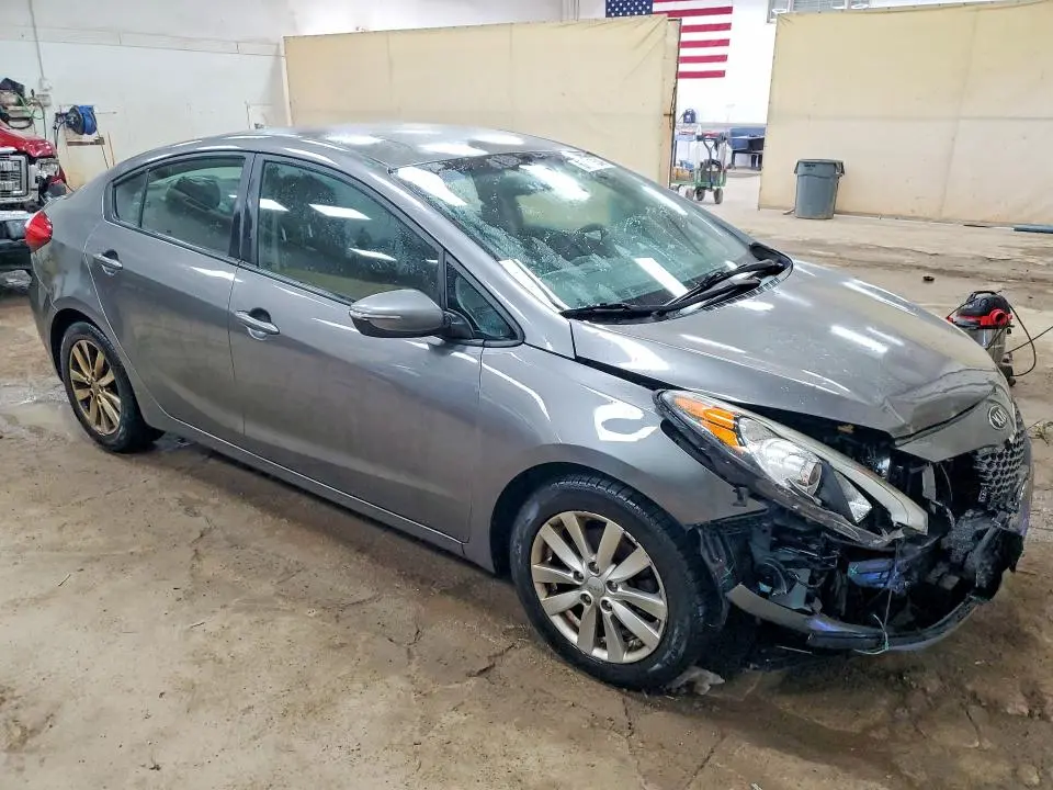 2016 KIA FORTE LX  