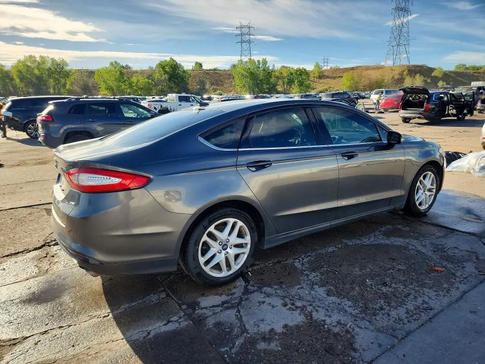 2015 FORD FUSION SE  