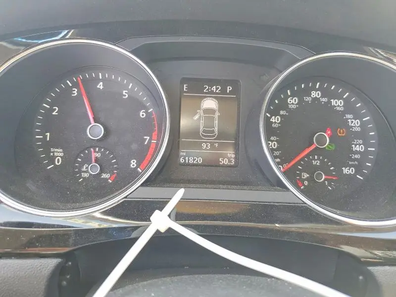 2016 VOLKSWAGEN JETTA SEL  