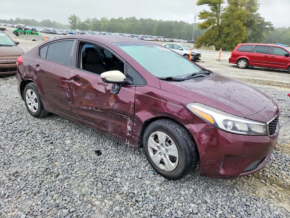 2017 KIA FORTE LX  