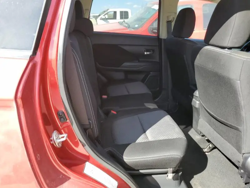 2018 MITSUBISHI OUTLANDER SE