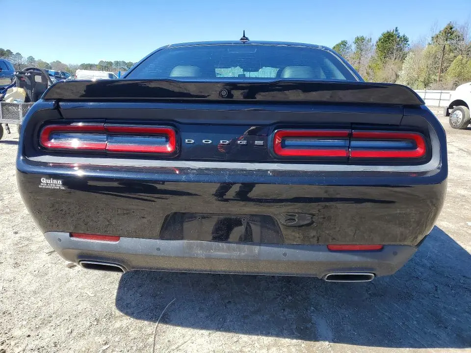 2016 DODGE CHALLENGER SXT  