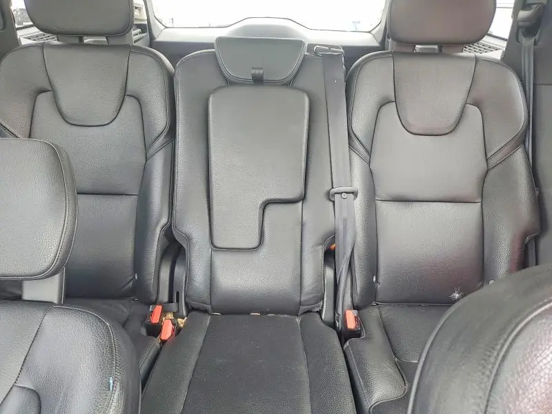 2016 VOLVO XC90 T6  