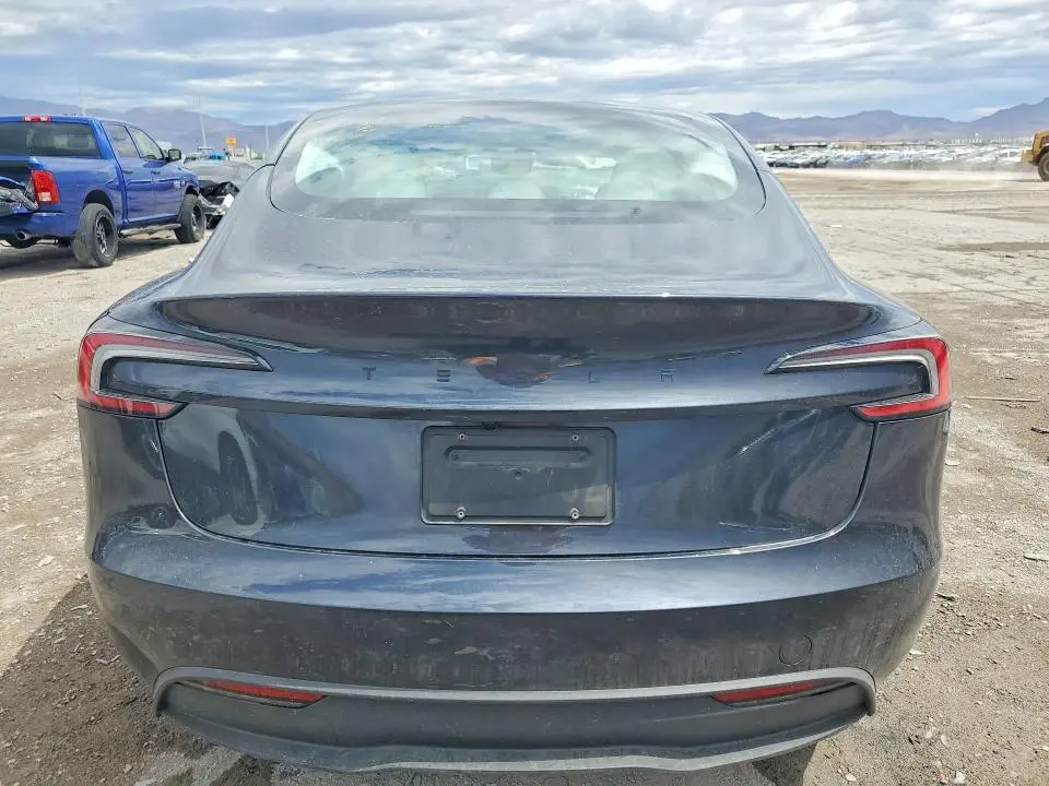 2026 TESLA MODEL 3   