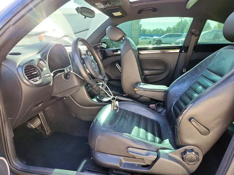 2012 VOLKSWAGEN BEETLE TURBO  