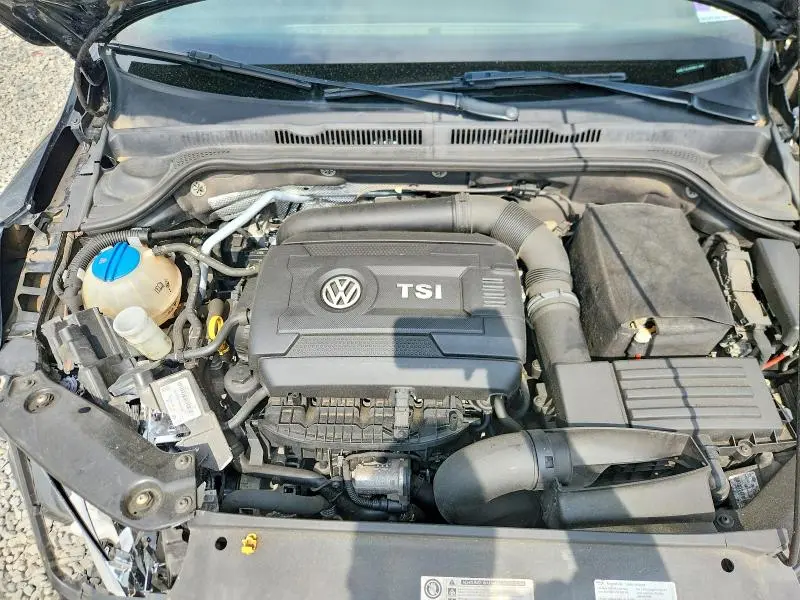 2015 VOLKSWAGEN JETTA SE  