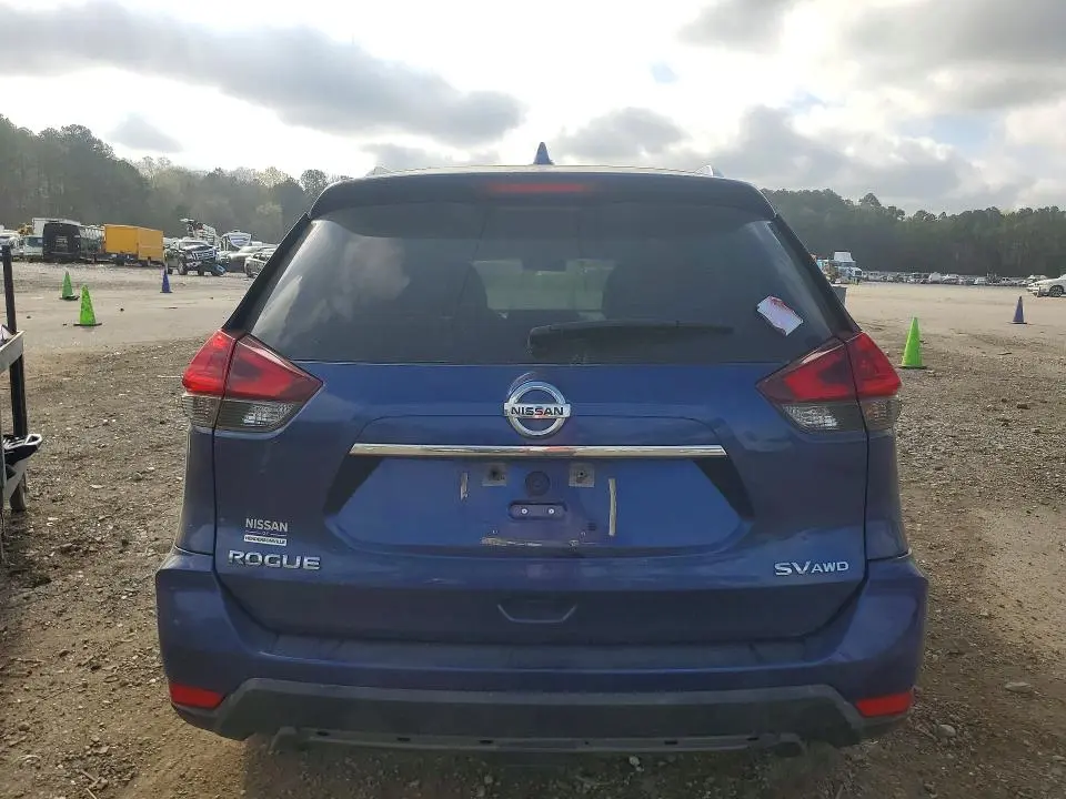 2018 NISSAN ROGUE SV  