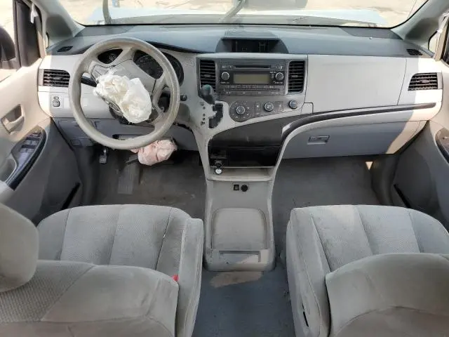2011 TOYOTA SIENNA   
