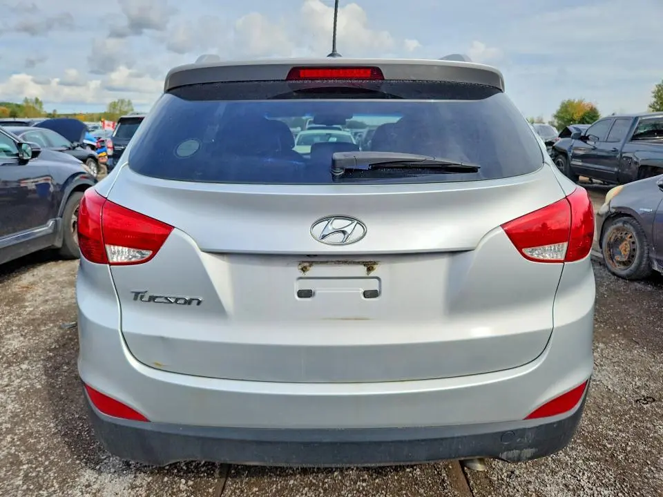 2014 HYUNDAI TUCSON SE  