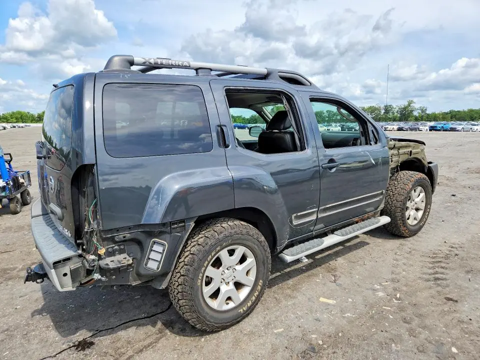2010 NISSAN XTERRA X  