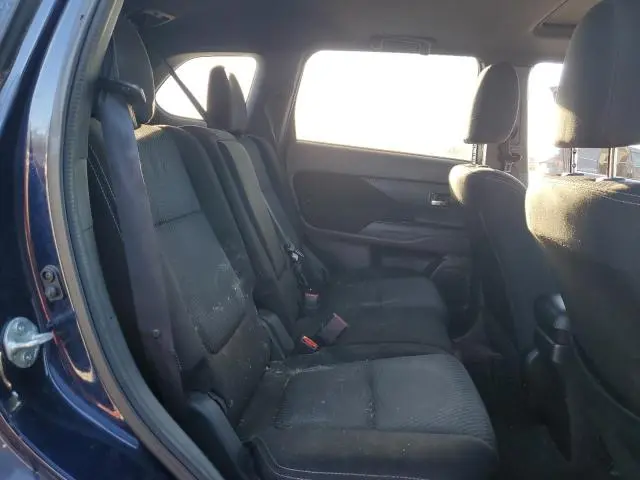 2018 MITSUBISHI OUTLANDER SE